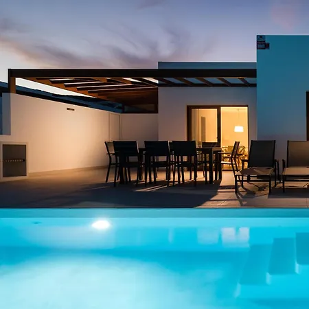 Lena - Vipvipvillas Коста Бланка