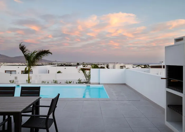 Lena - Vipvipvillas Вилла Коста Бланка